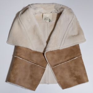 Women's En Creme faux fur vest size small